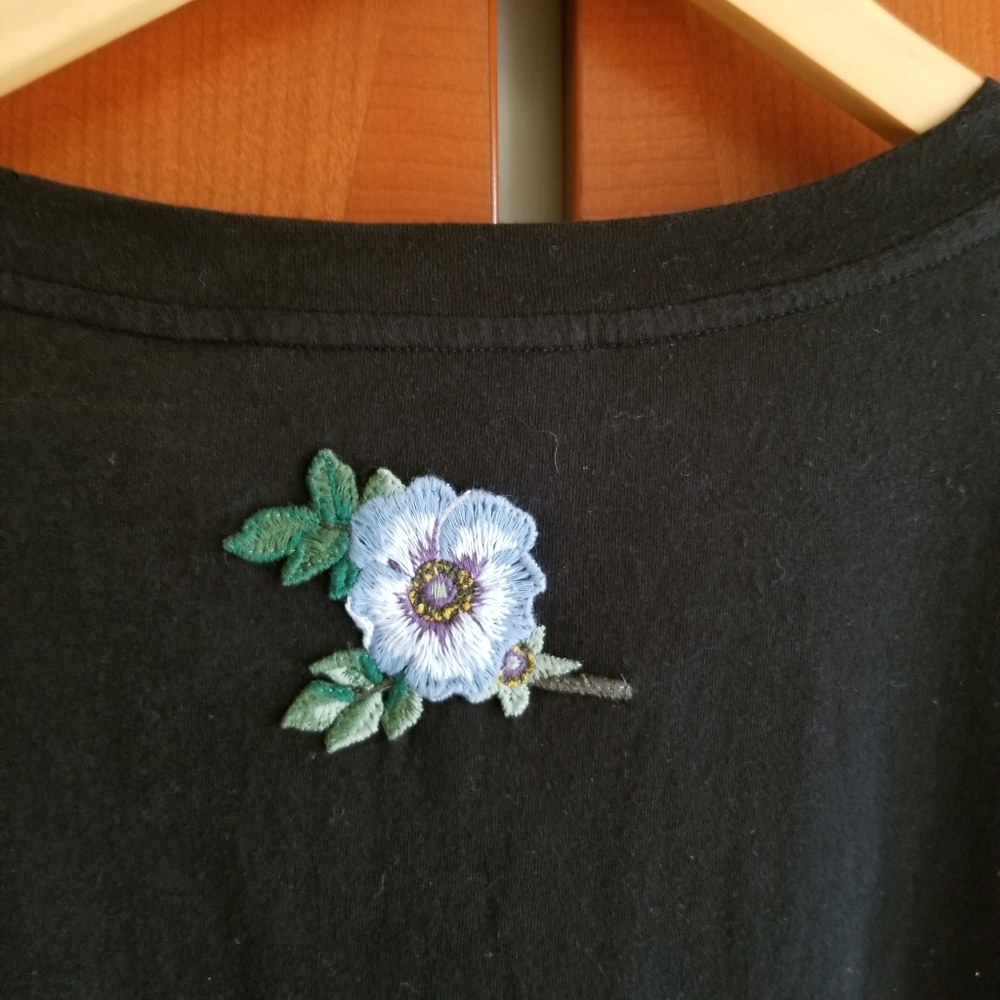 🆕  Gucci logo T-shirt - Picture 6 of 16